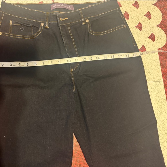 Gloria Vanderbilt Women’s Jeans Dark Wash Size 14S / Straight Leg (Like New) - Picture 8 of 9